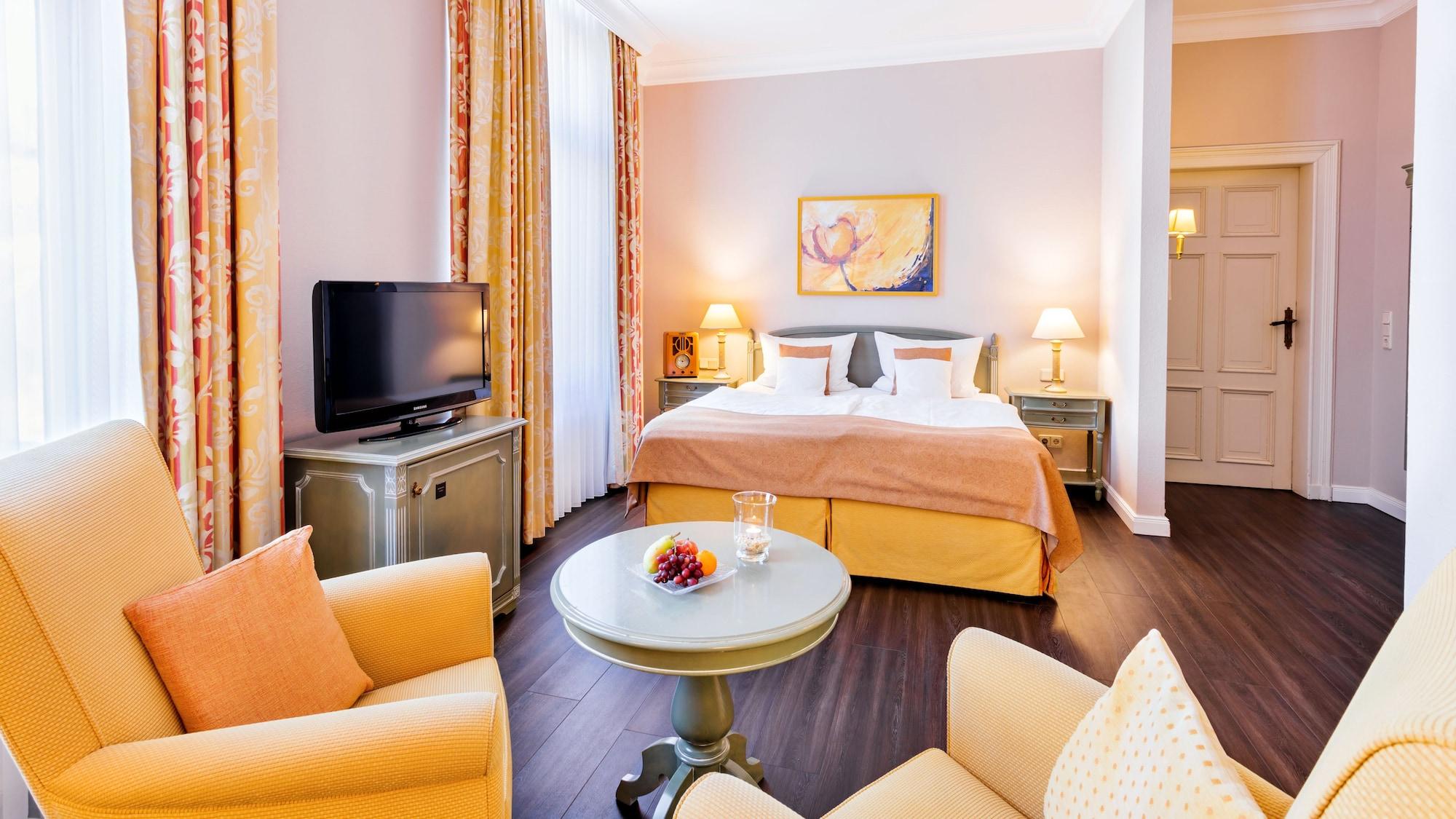 Romantischer Winkel Roligio & Wellness Resort 巴特萨克萨 外观 照片