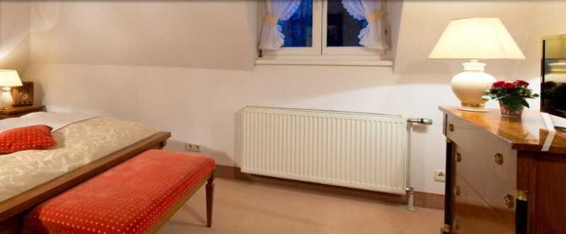 Romantischer Winkel Roligio & Wellness Resort 巴特萨克萨 外观 照片